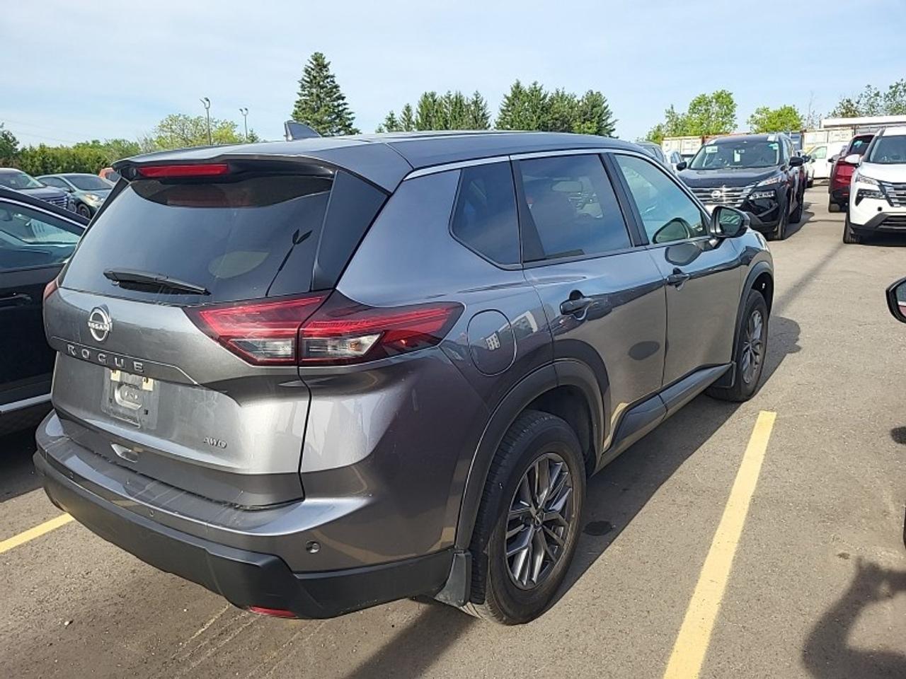 2024 Nissan Rogue S 4dr All-Wheel Drive Sport Utility Photo2