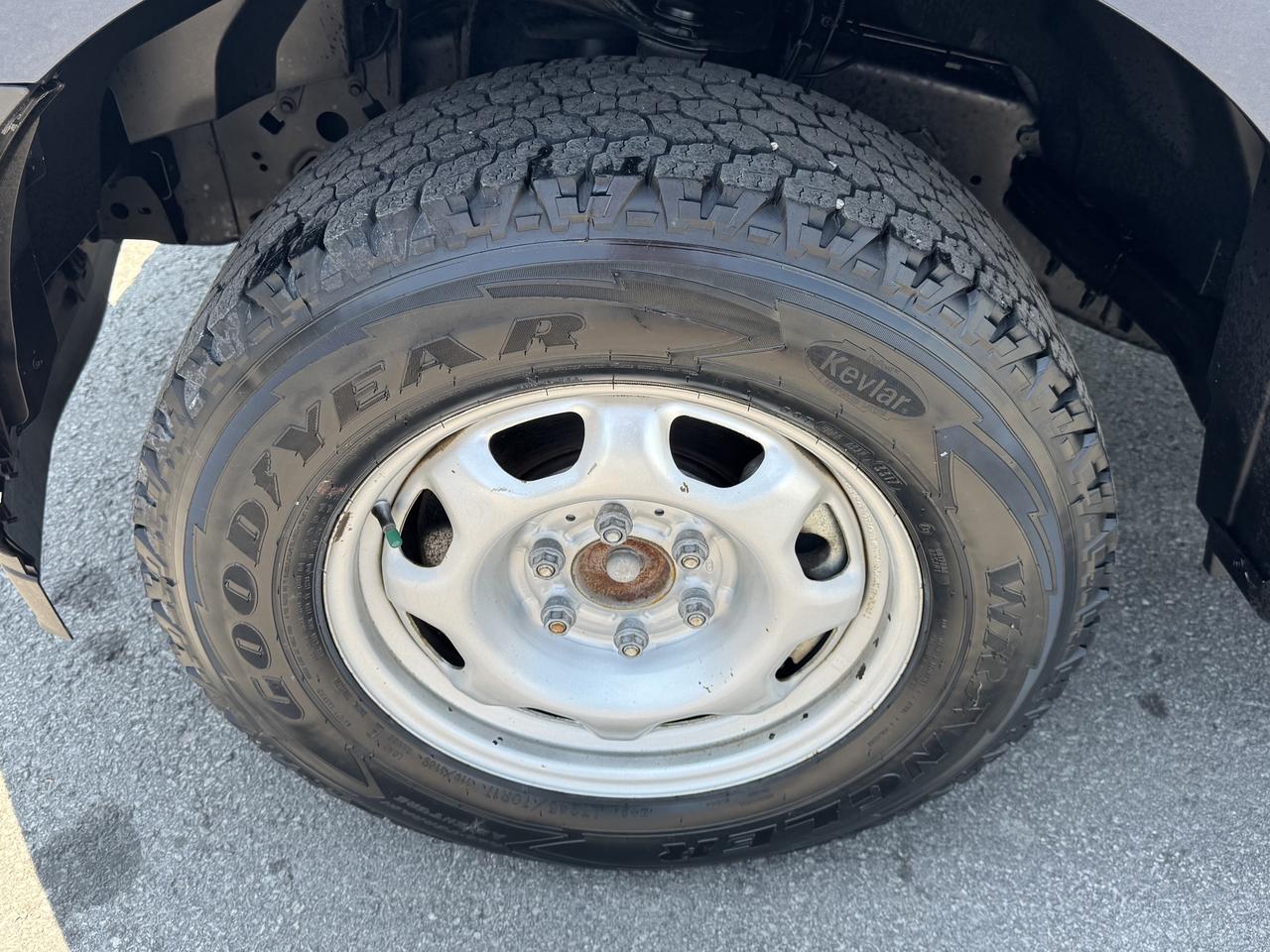 2018 Ford F-150 XL 4WD REG CAB 8' BOX Photo