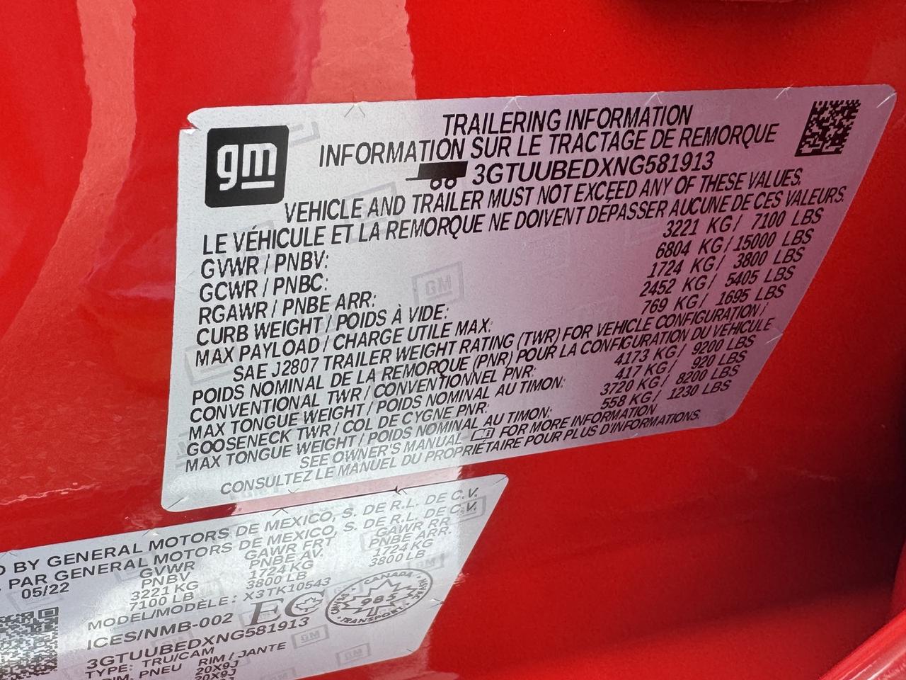 2022 GMC Sierra 1500 4WD Crew Cab 147  SLE Photo
