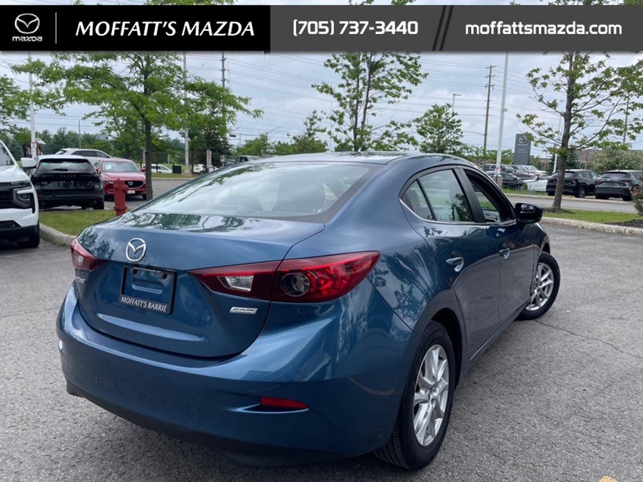 2017 Mazda MAZDA3 GS Photo