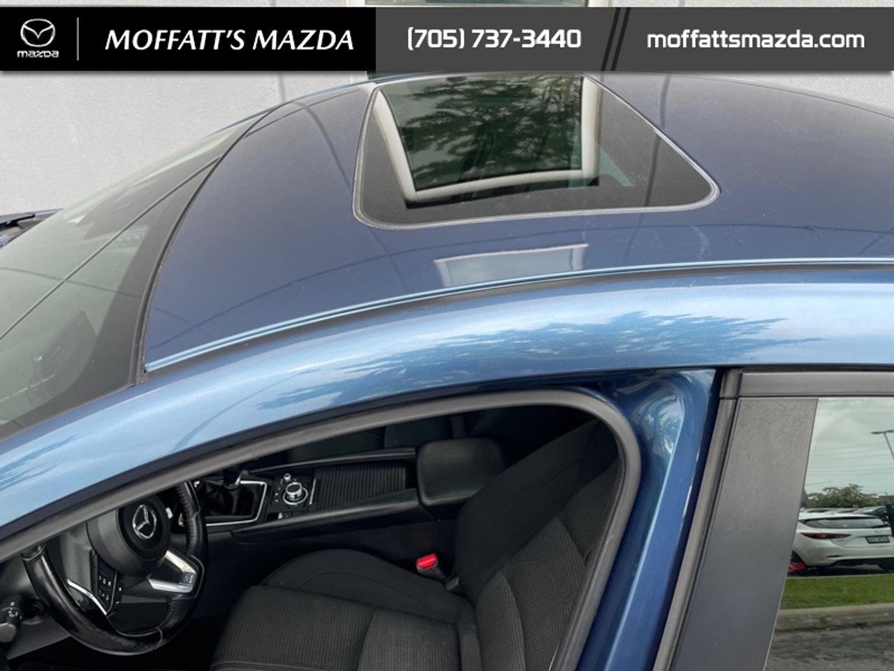 2017 Mazda MAZDA3 GS Photo