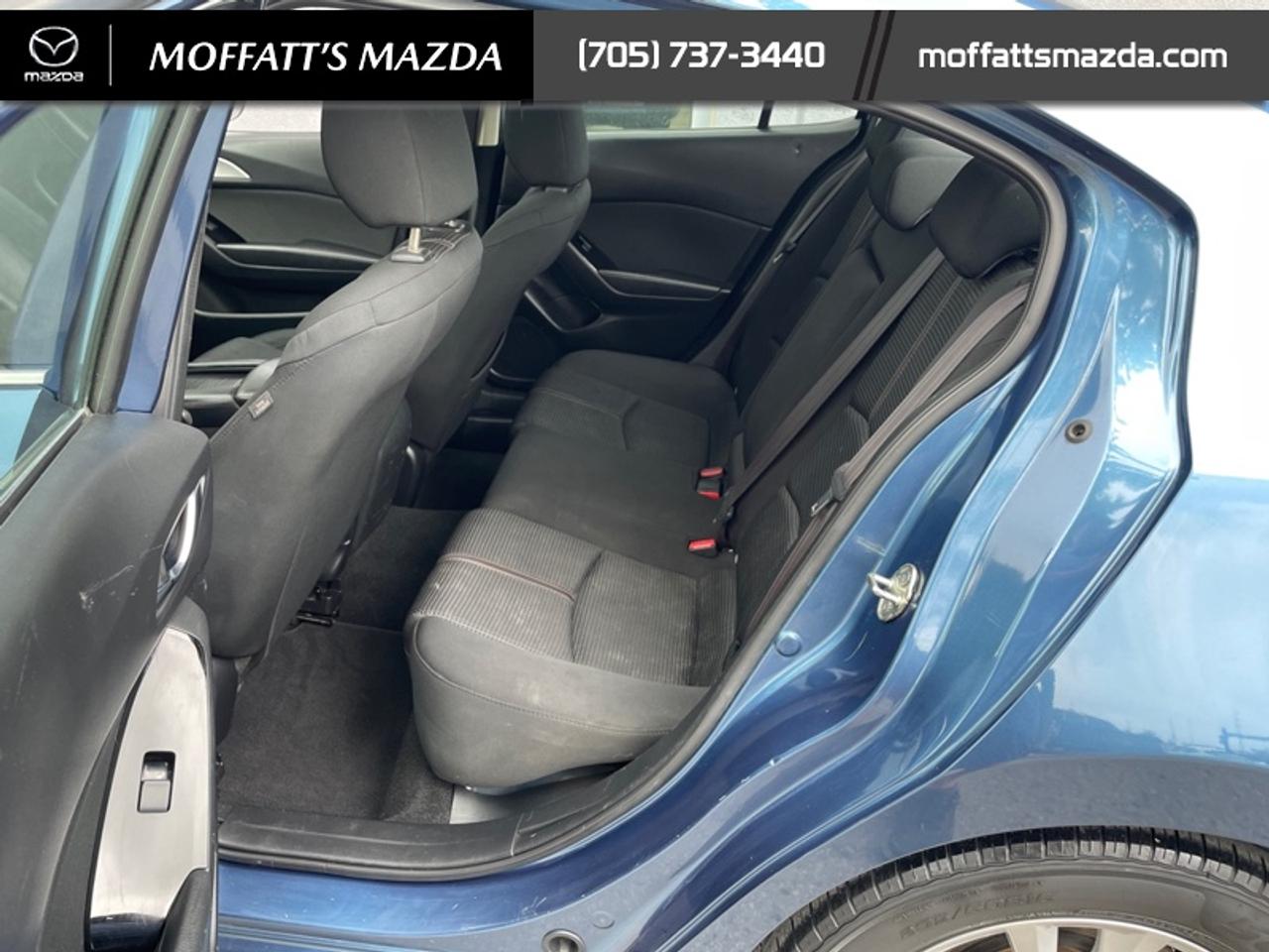 2017 Mazda MAZDA3 GS Photo