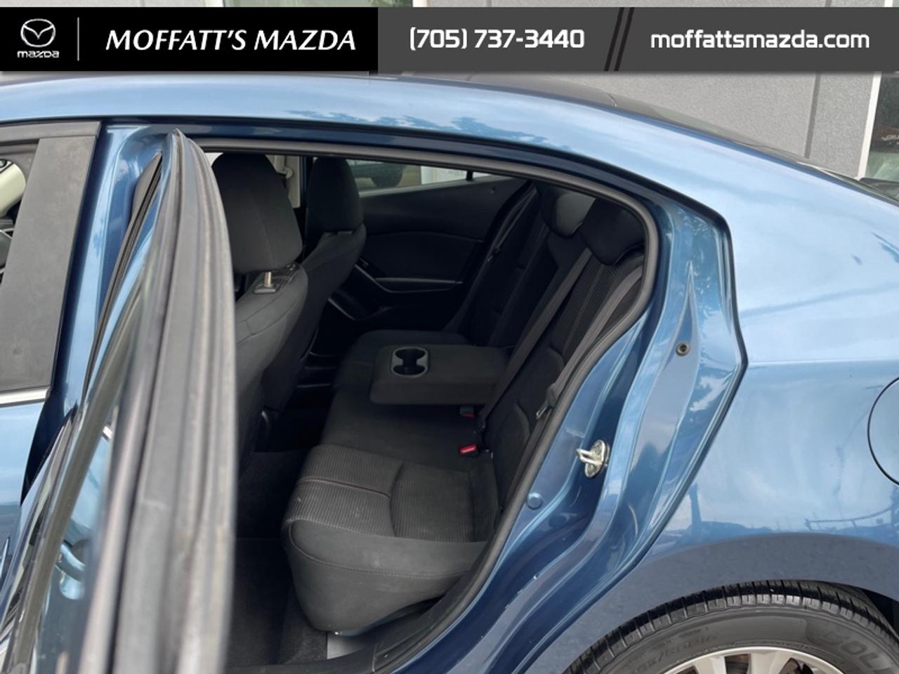 2017 Mazda MAZDA3 GS Photo