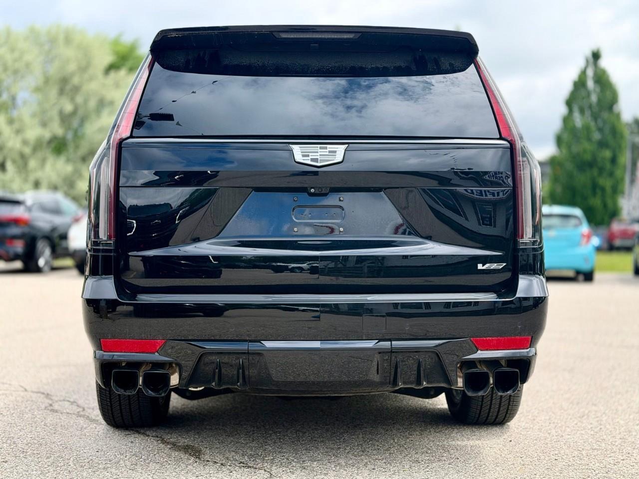 2023 Cadillac Escalade V-Series All-Wheel Drive Photo