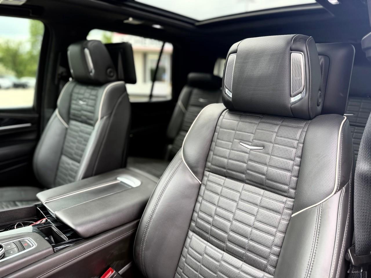 2023 Cadillac Escalade V-Series All-Wheel Drive Photo