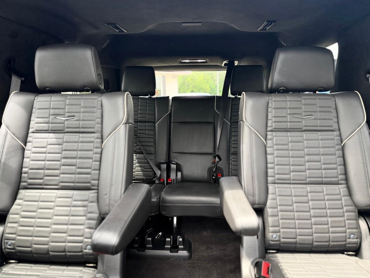 2023 Cadillac Escalade V-Series All-Wheel Drive Photo