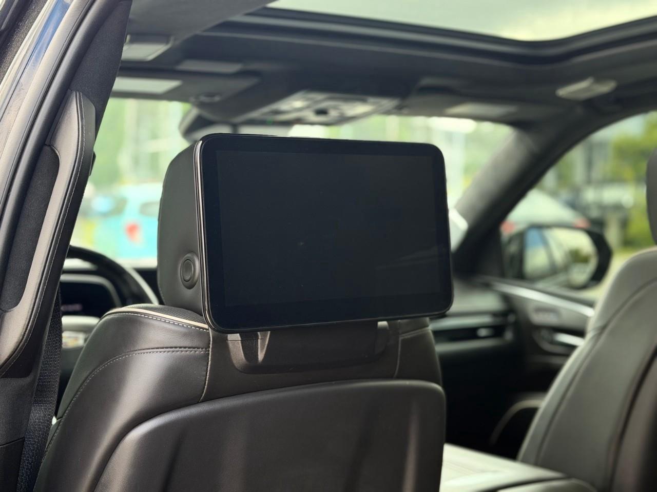 2023 Cadillac Escalade V-Series All-Wheel Drive Photo
