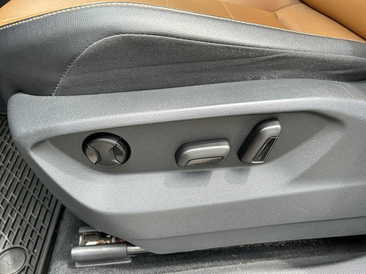 2018 Volkswagen Tiguan Comfortline 2.0L AWD   Clean Accident-Free History Photo