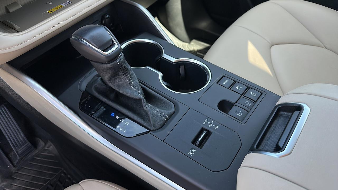 2023 Toyota Highlander Hybrid  Photo