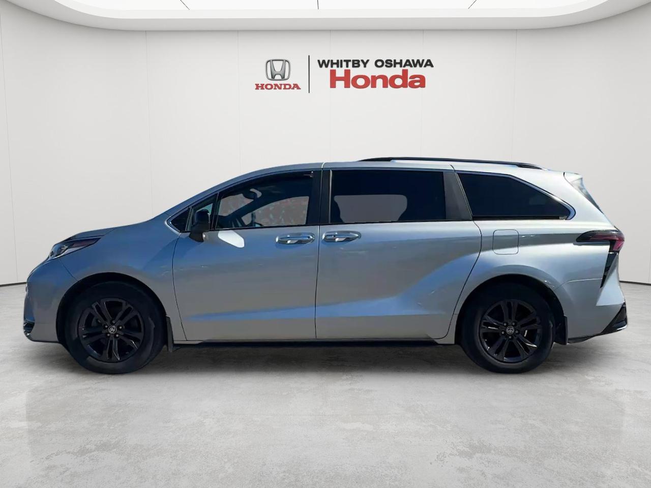 2024 Toyota Sienna  Photo