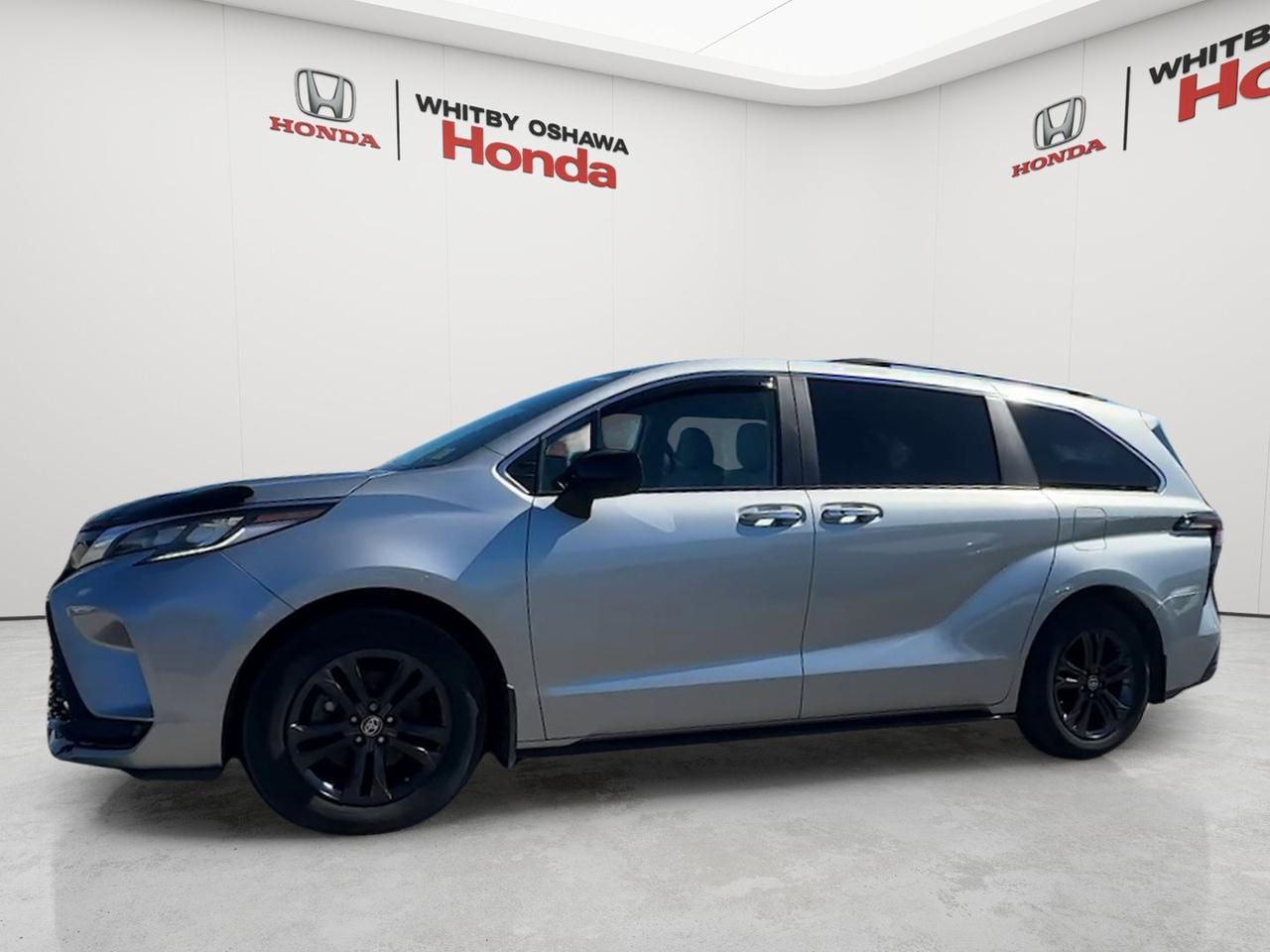 2024 Toyota Sienna  Photo