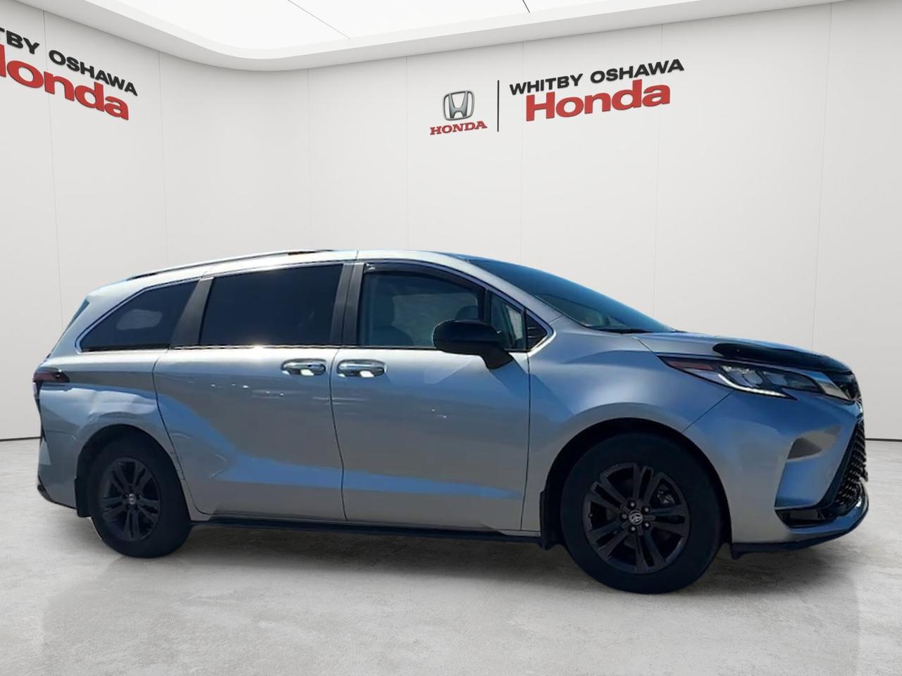 2024 Toyota Sienna  Photo