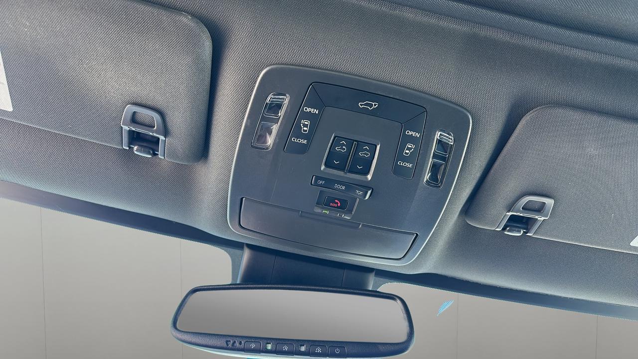 2024 Toyota Sienna  Photo