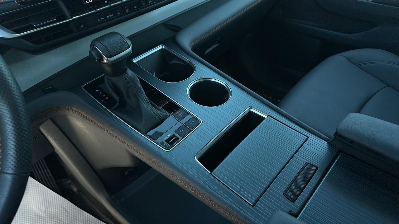 2024 Toyota Sienna  Photo