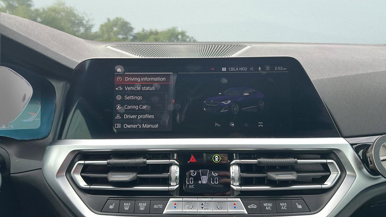 2022 BMW 2 Series M240i xDrive coupé Photo
