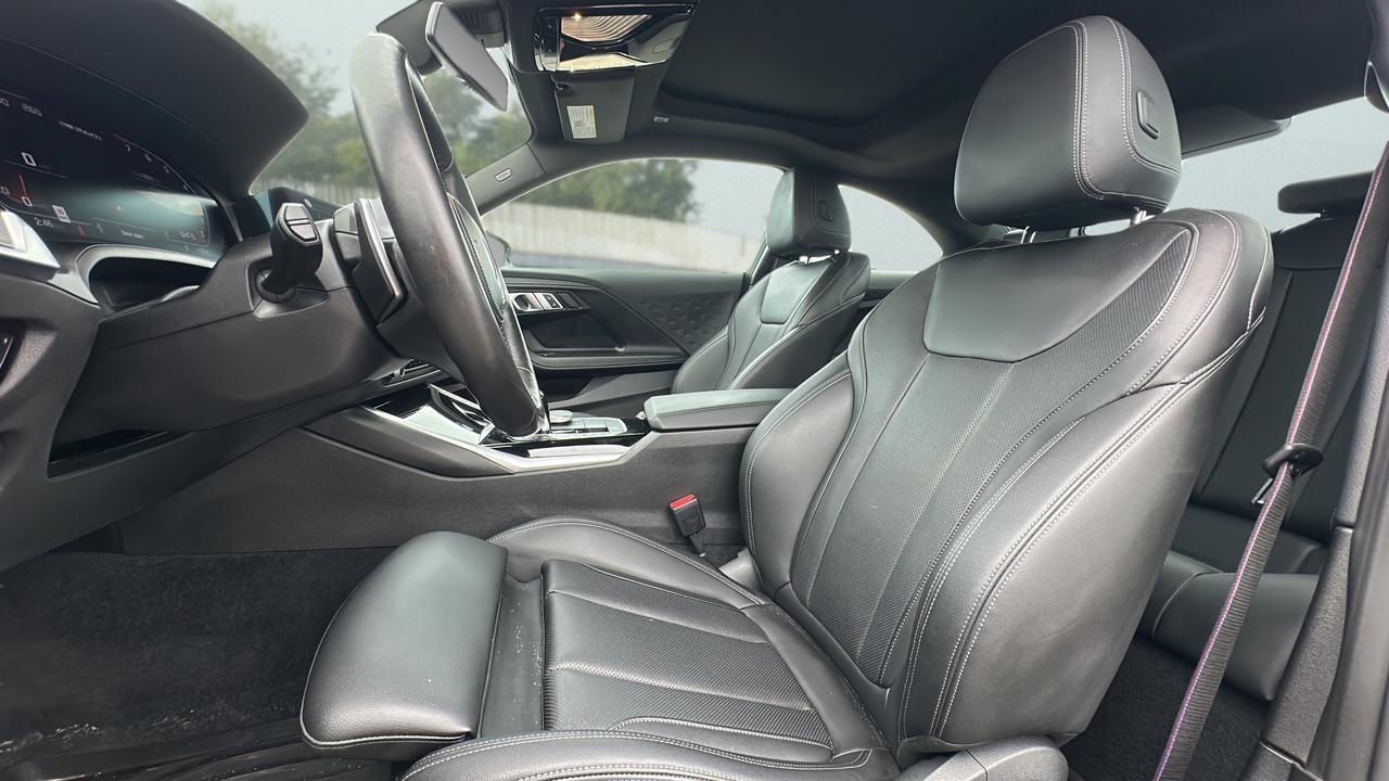 2022 BMW 2 Series M240i xDrive coupé Photo