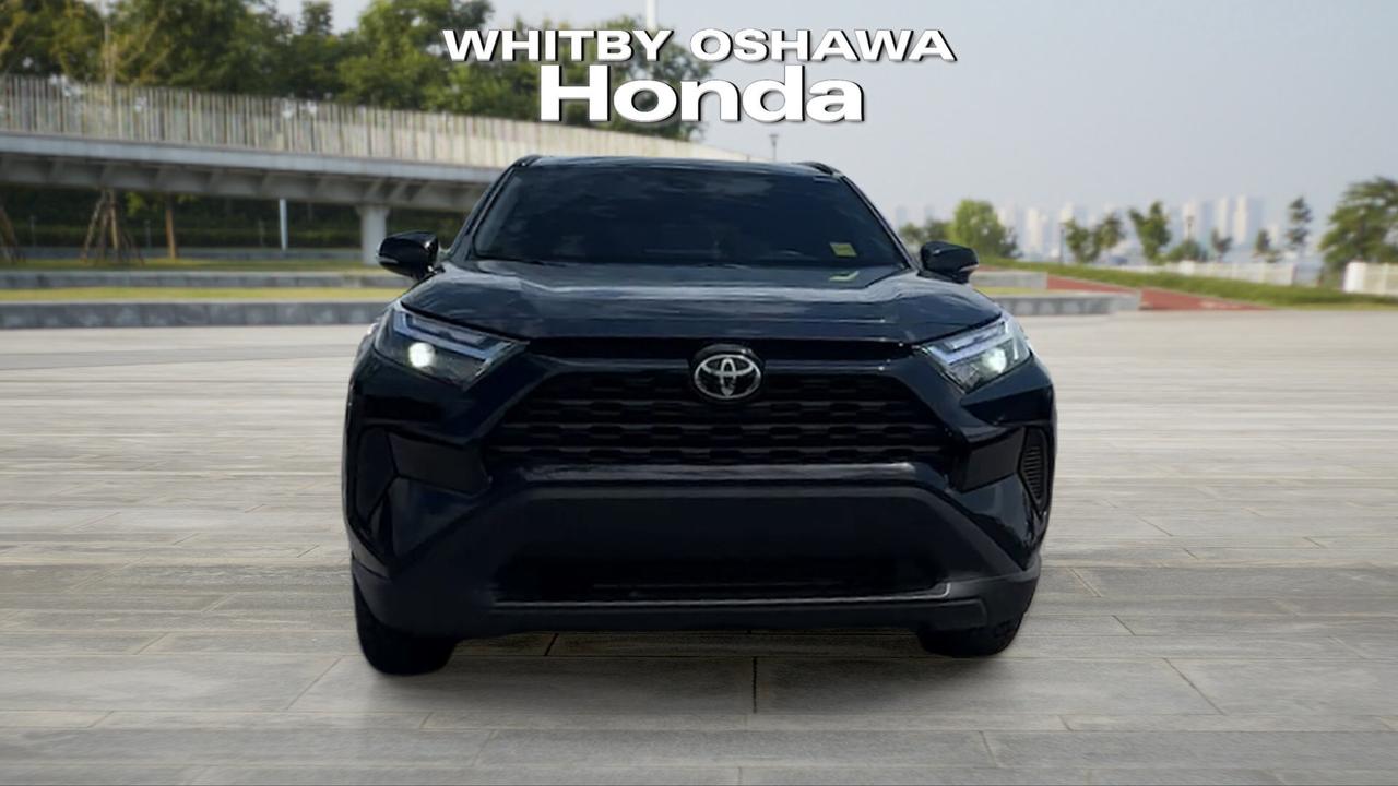 2022 Toyota RAV4 XLE AWD Photo