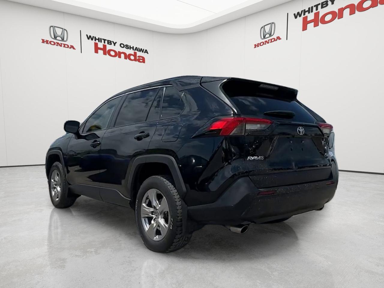 2022 Toyota RAV4 XLE AWD Photo4