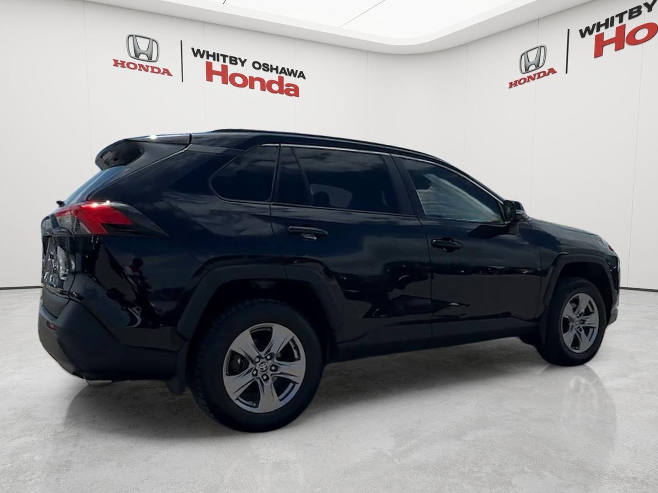 2022 Toyota RAV4 XLE AWD Photo