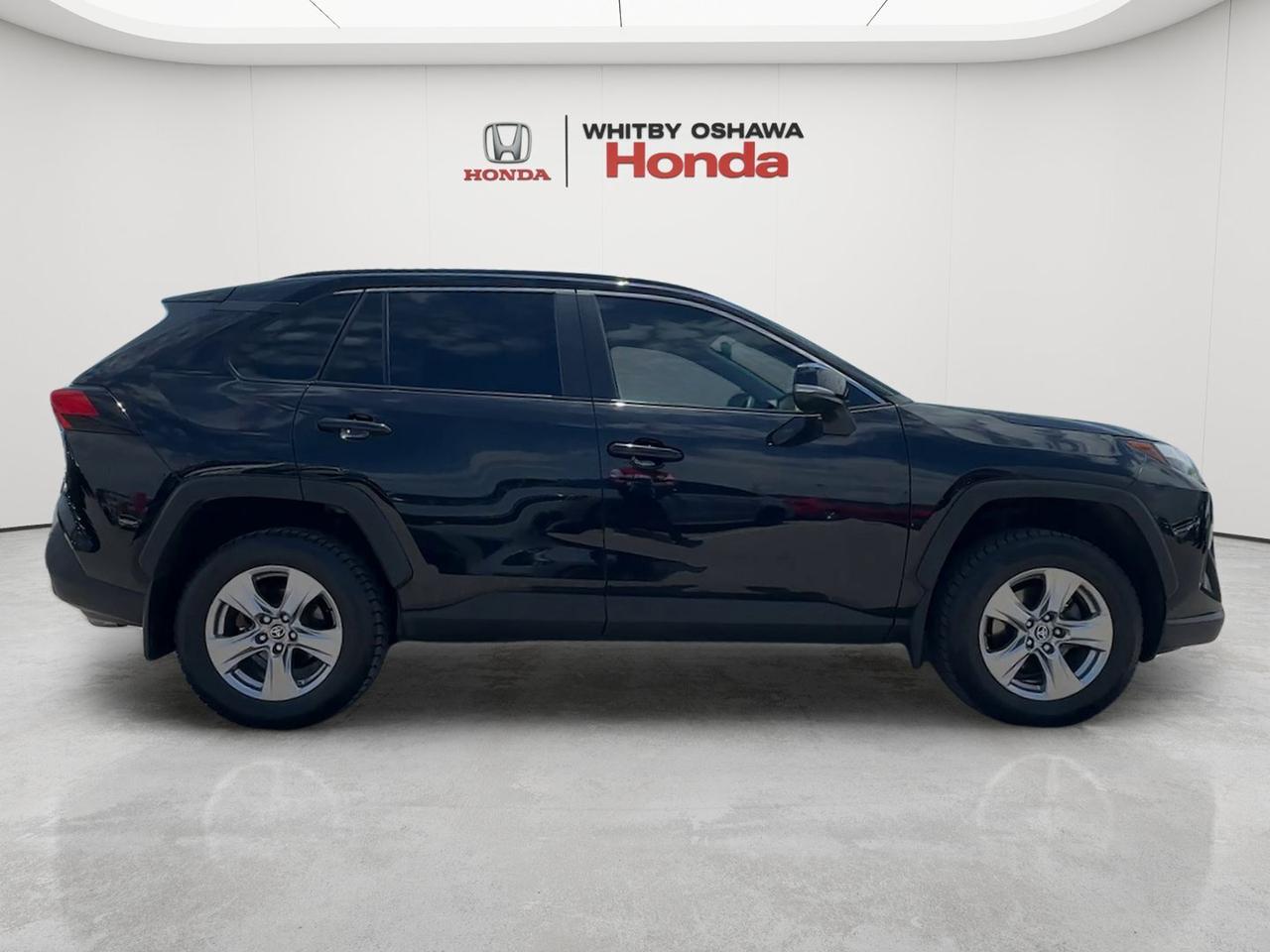2022 Toyota RAV4 XLE AWD Photo