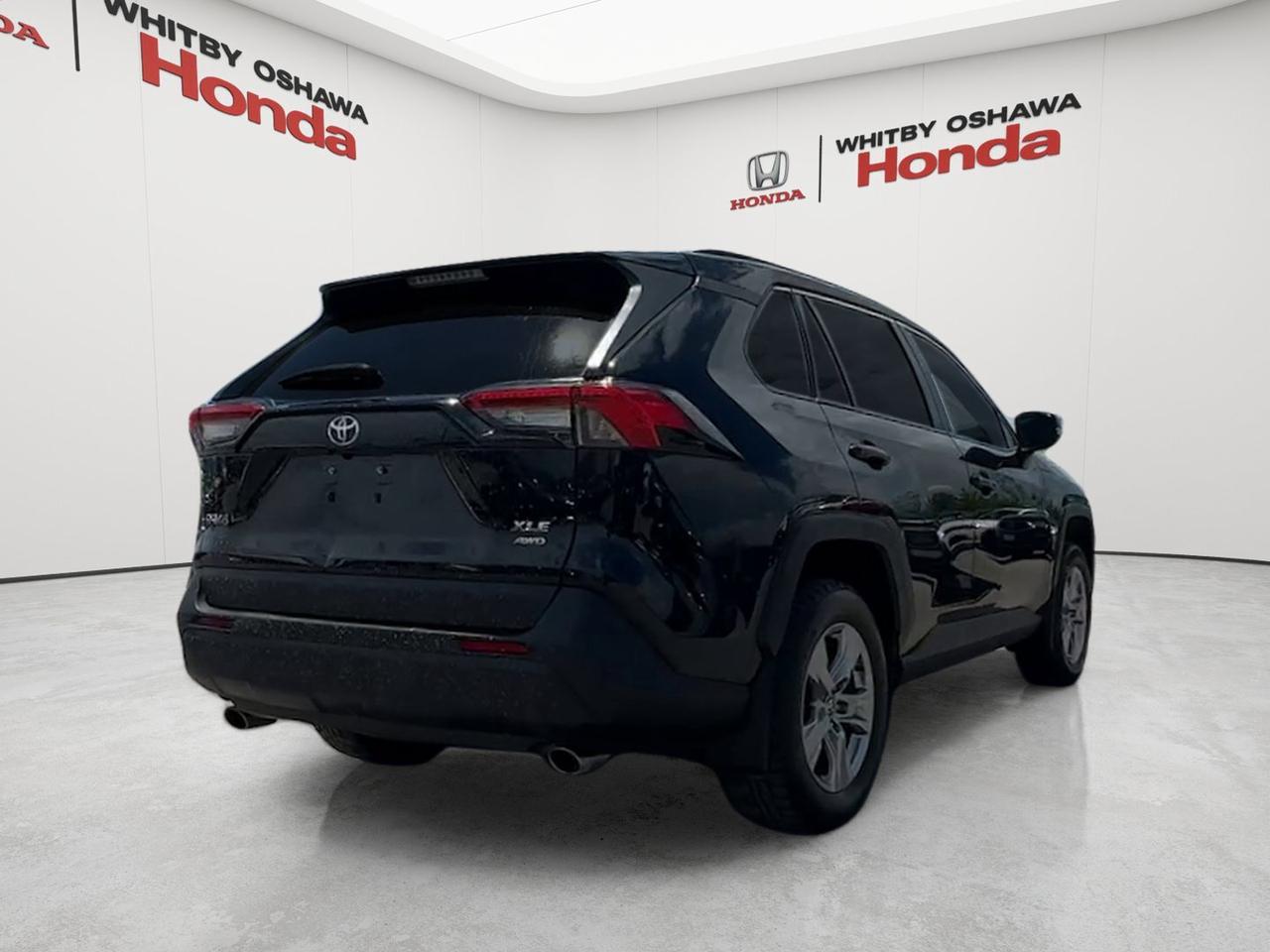2022 Toyota RAV4 XLE AWD Photo