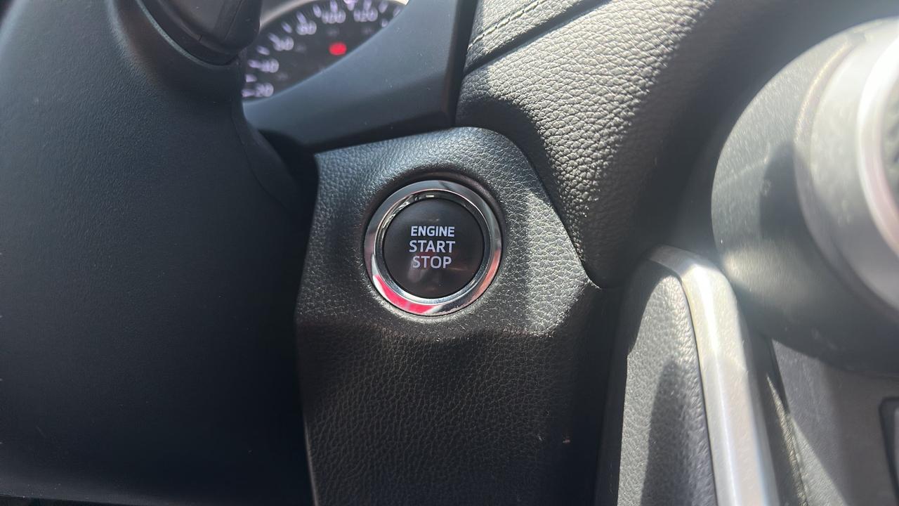 2022 Toyota RAV4 XLE AWD Photo