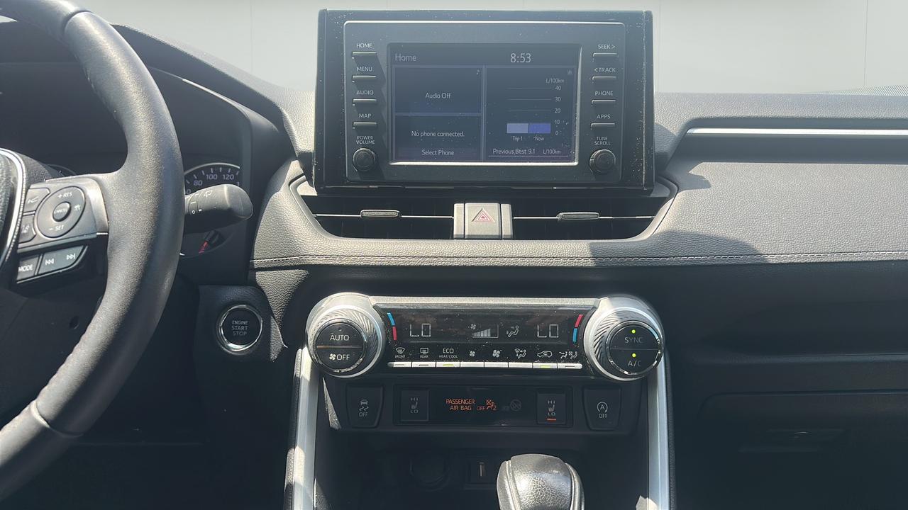 2022 Toyota RAV4 XLE AWD Photo