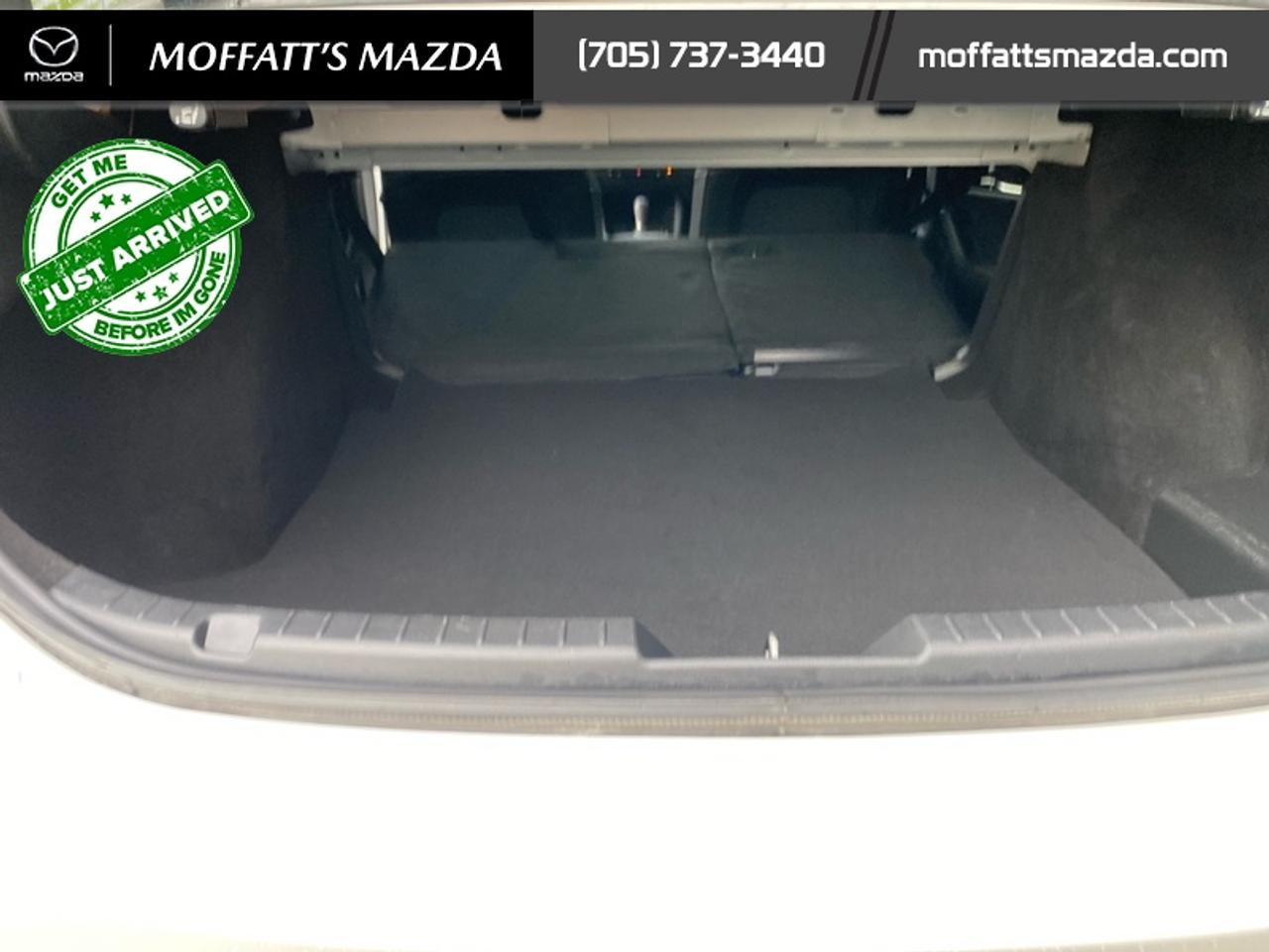 2024 Mazda MAZDA3 GS i-ACTIV Photo