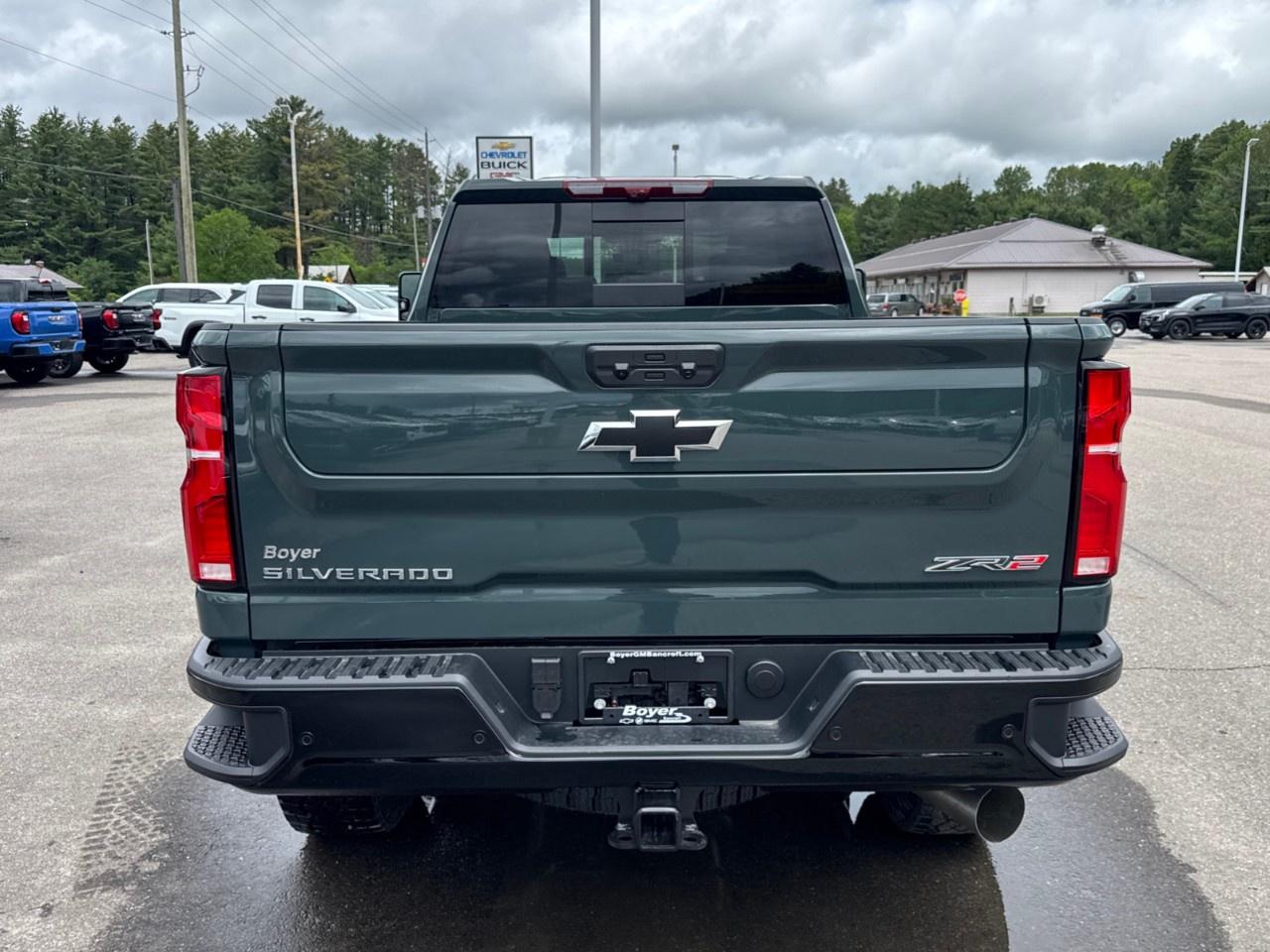 2026 Chevrolet SILVERADO 2500HD 4WD Crew Cab Standard Box ZR2 Photo