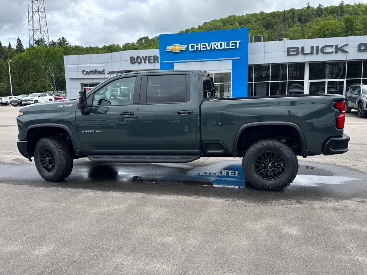 2026 Chevrolet SILVERADO 2500HD 4WD Crew Cab Standard Box ZR2 Photo