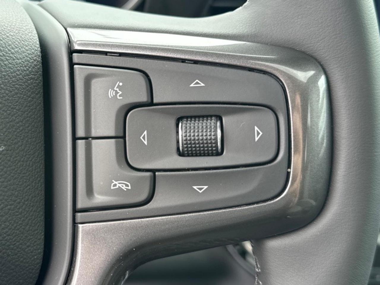 2026 Chevrolet SILVERADO 2500HD 4WD Crew Cab Standard Box ZR2 Photo