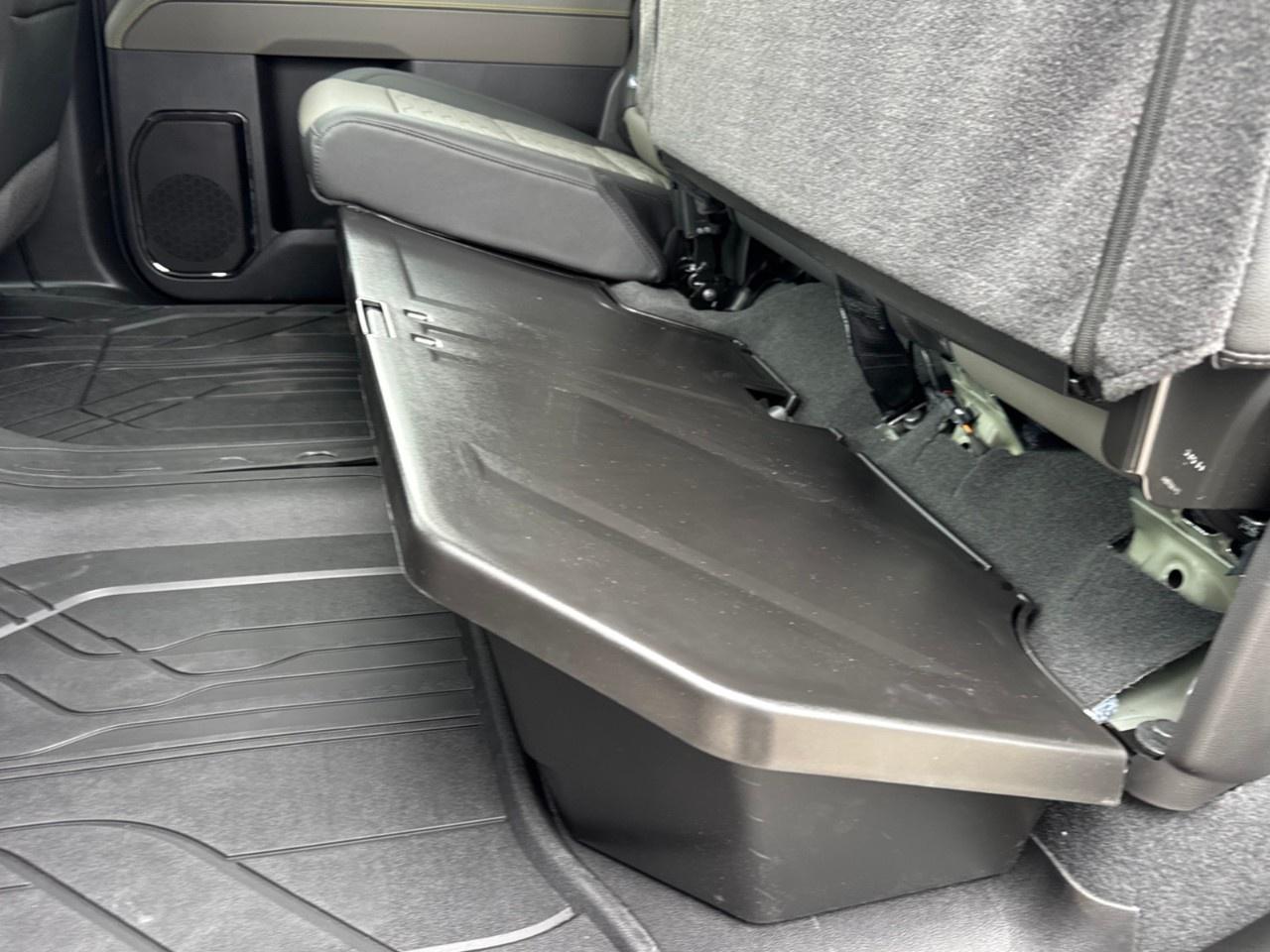 2026 Chevrolet SILVERADO 2500HD 4WD Crew Cab Standard Box ZR2 Photo