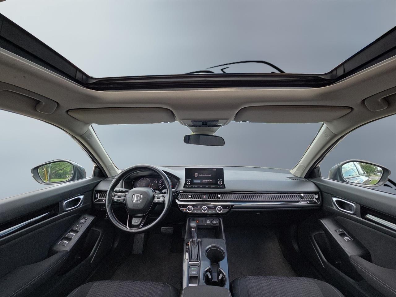 2022 Honda Civic EX / SUNROOF / CARPLAY / BLIND SPOT / LANE ASSIST Photo