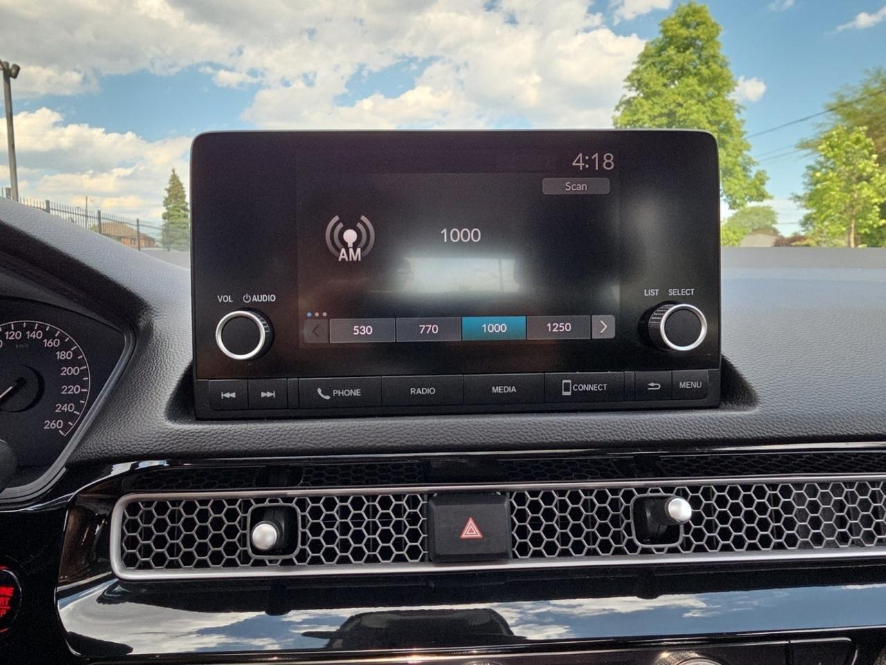 2022 Honda Civic EX / SUNROOF / CARPLAY / BLIND SPOT / LANE ASSIST Photo