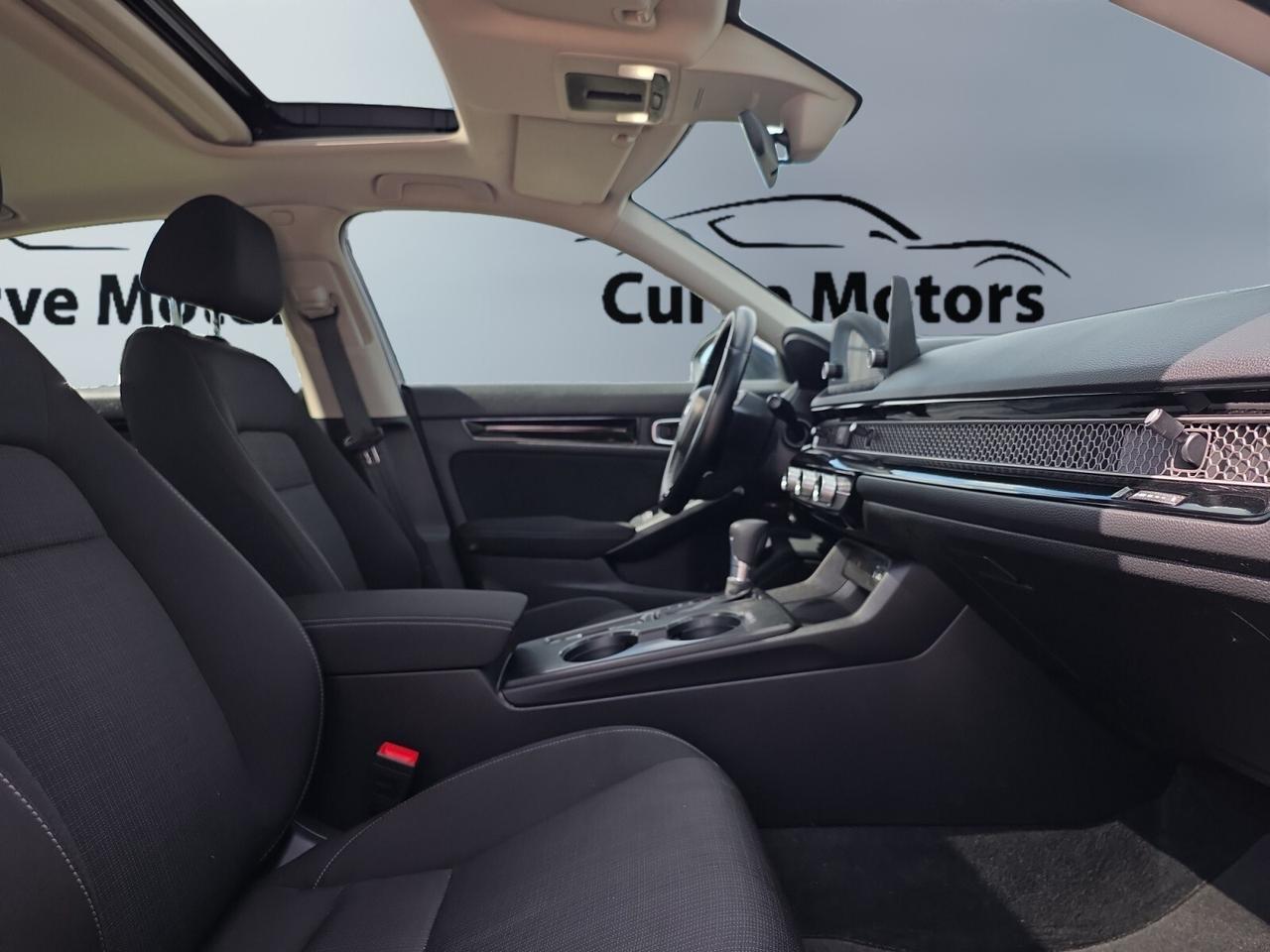 2022 Honda Civic EX / SUNROOF / CARPLAY / BLIND SPOT / LANE ASSIST Photo