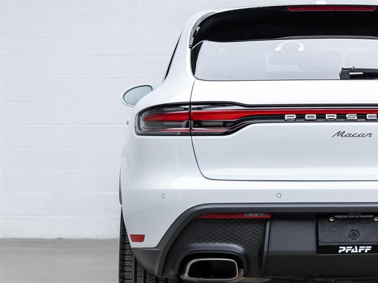 2025 Porsche Macan  Photo