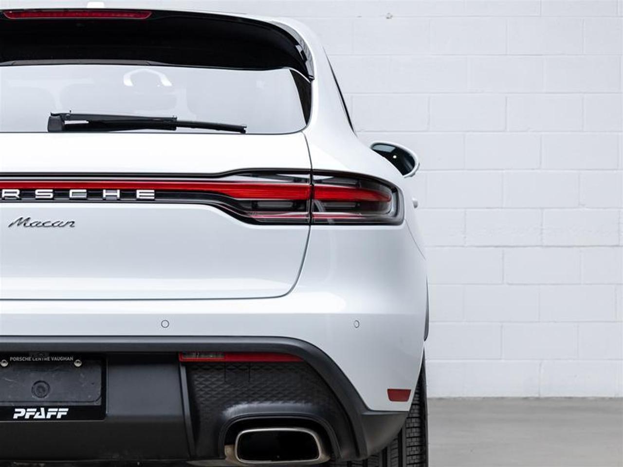 2025 Porsche Macan  Photo