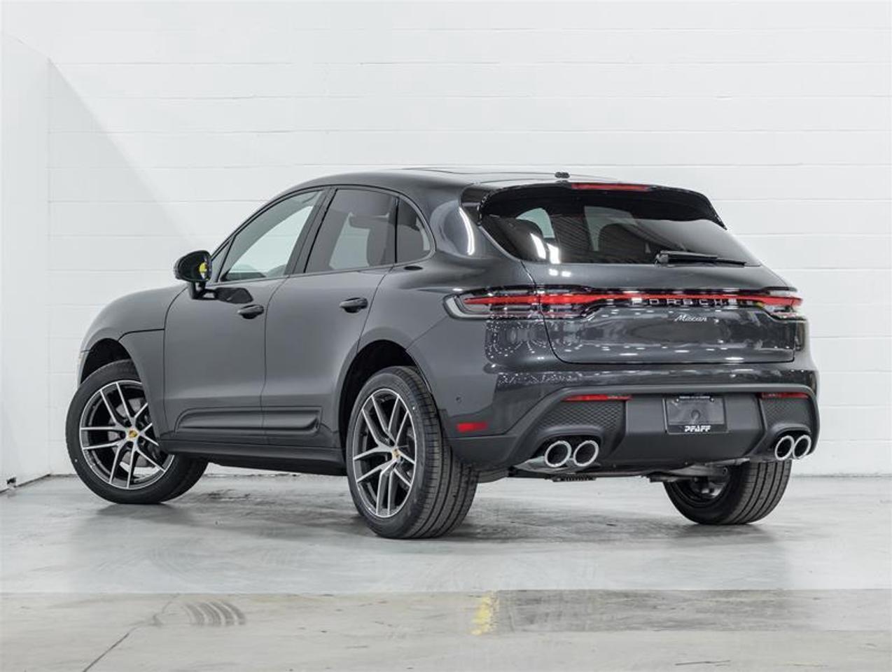 2026 Porsche Macan  Photo