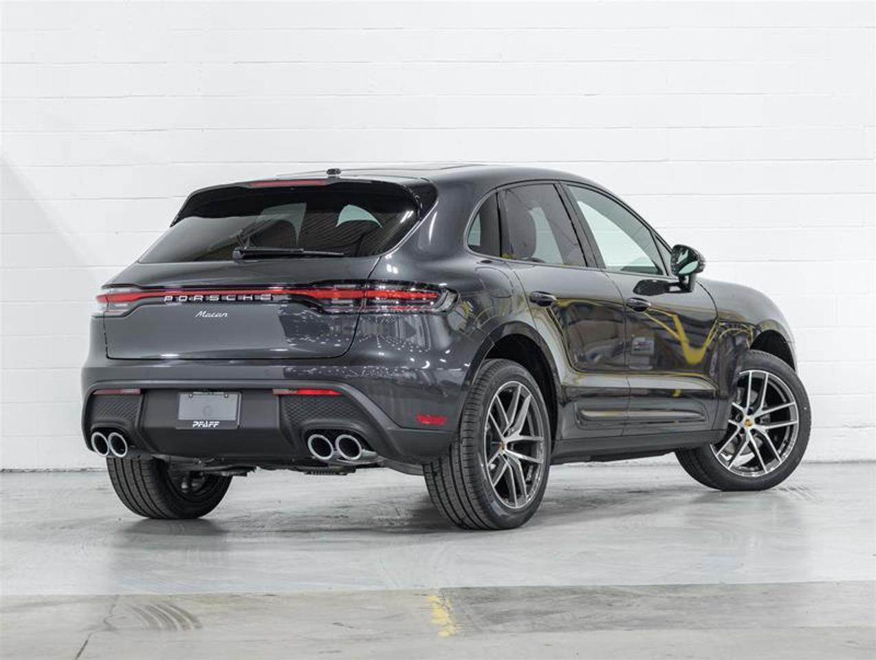 2026 Porsche Macan  Photo