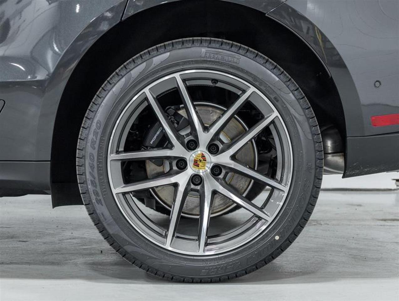 2026 Porsche Macan  Photo