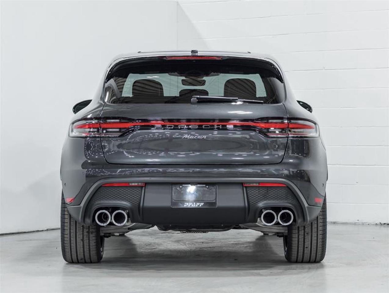 2026 Porsche Macan  Photo