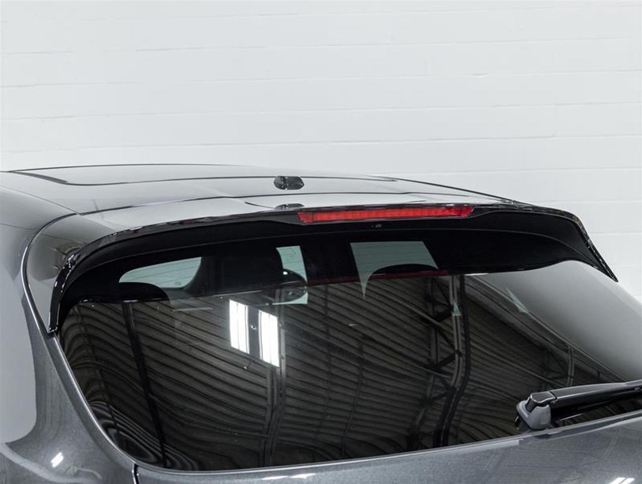 2026 Porsche Macan  Photo
