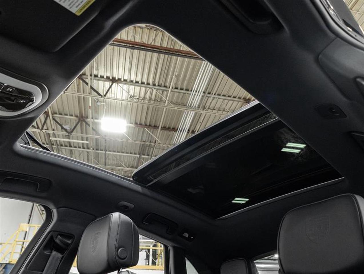 2026 Porsche Macan  Photo