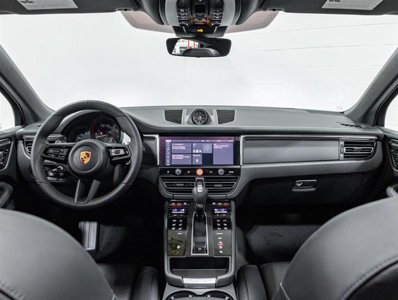 2026 Porsche Macan  Photo