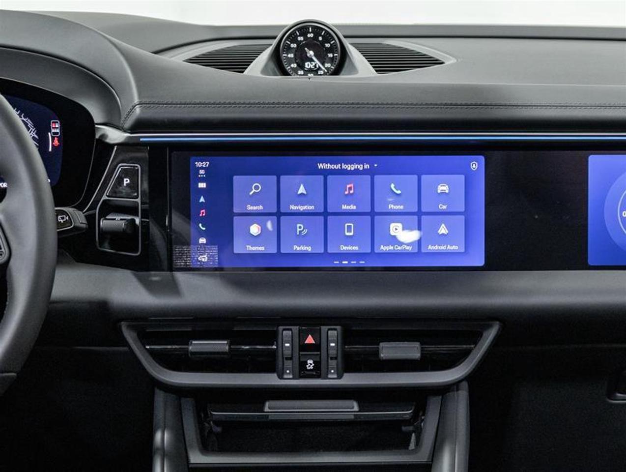 2026 Porsche Macan  Photo