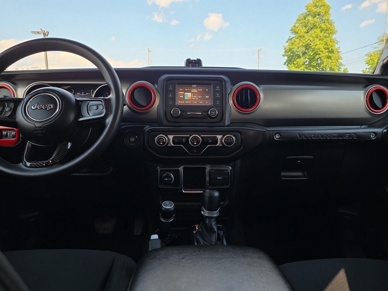 2020 Jeep Wrangler Sport 4x4 * NO ACCIDENTS / VERY LOW KM / AUTOMATIC Photo