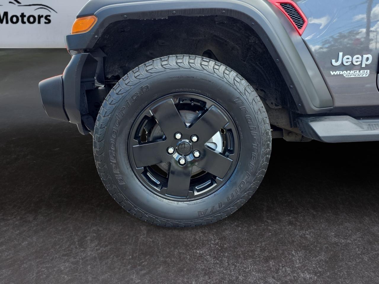 2020 Jeep Wrangler Sport 4x4 * NO ACCIDENTS / VERY LOW KM / AUTOMATIC Photo