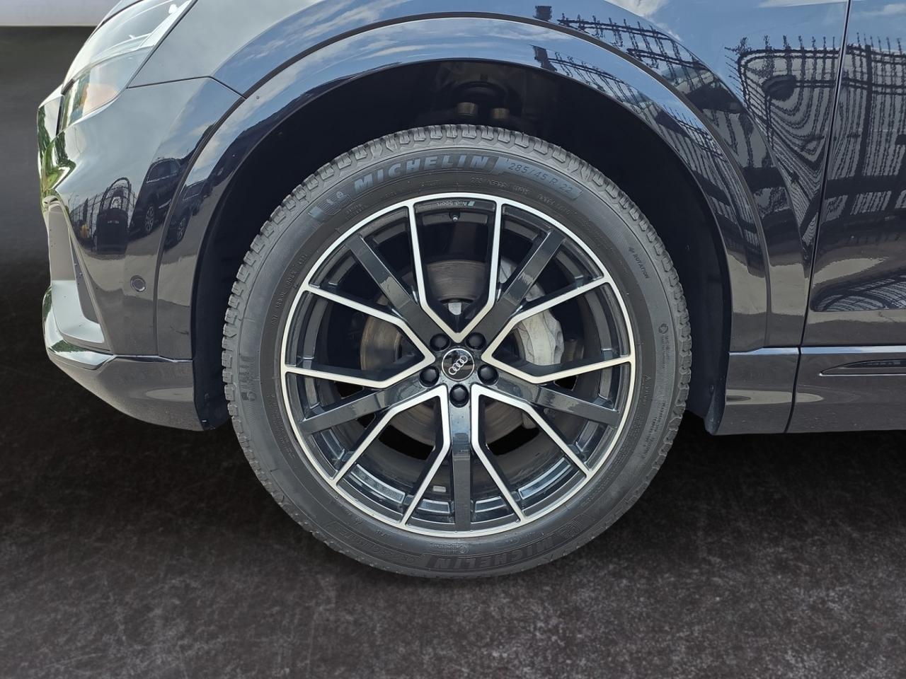 2021 Audi Q8 Progressiv 55 BLACK OPTICS * S-LINE / NO ACCIDENTS Photo