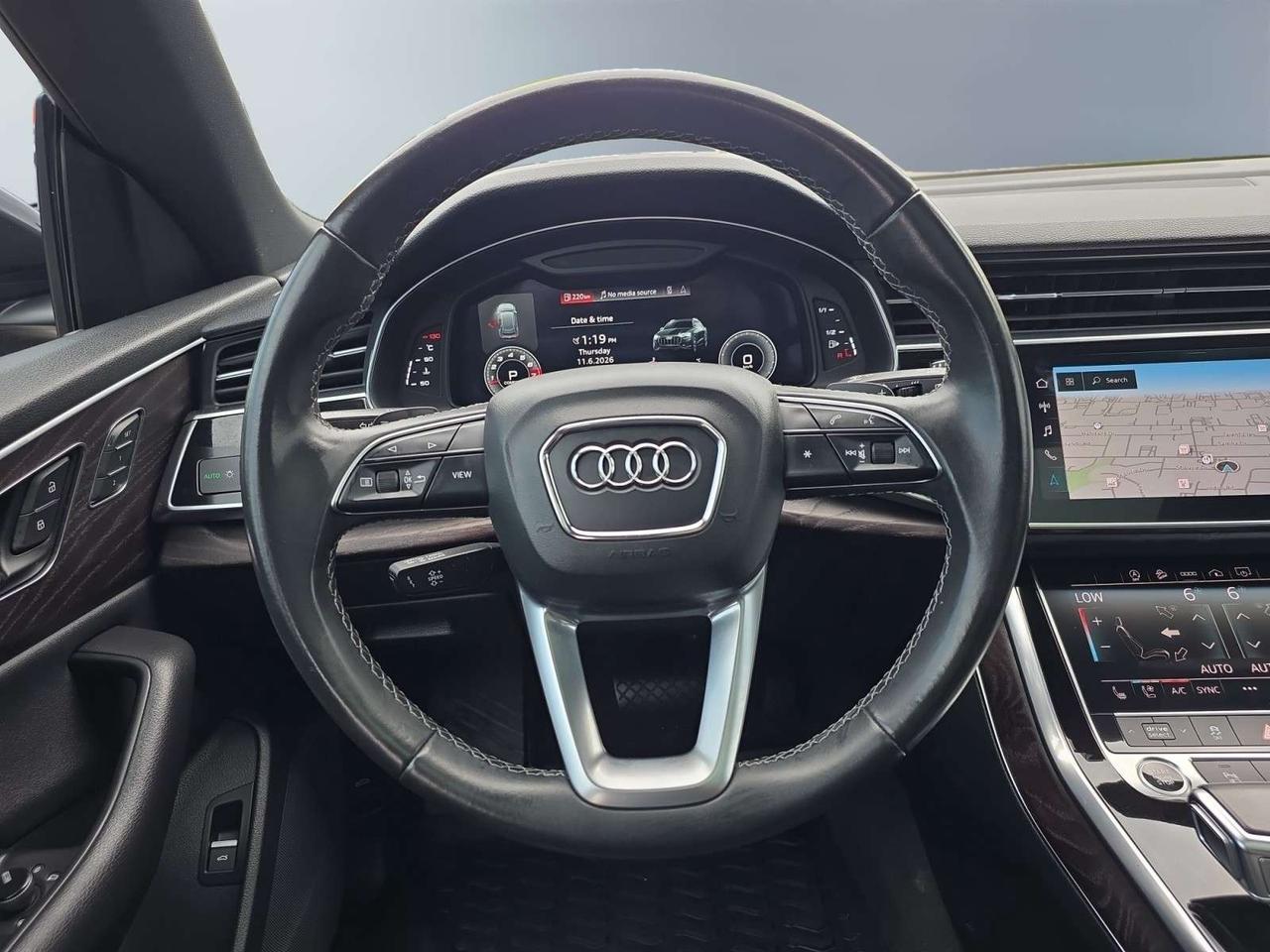 2021 Audi Q8 Progressiv 55 BLACK OPTICS * S-LINE / NO ACCIDENTS / 22 WHEELS / DRIVER ASSIST Photo