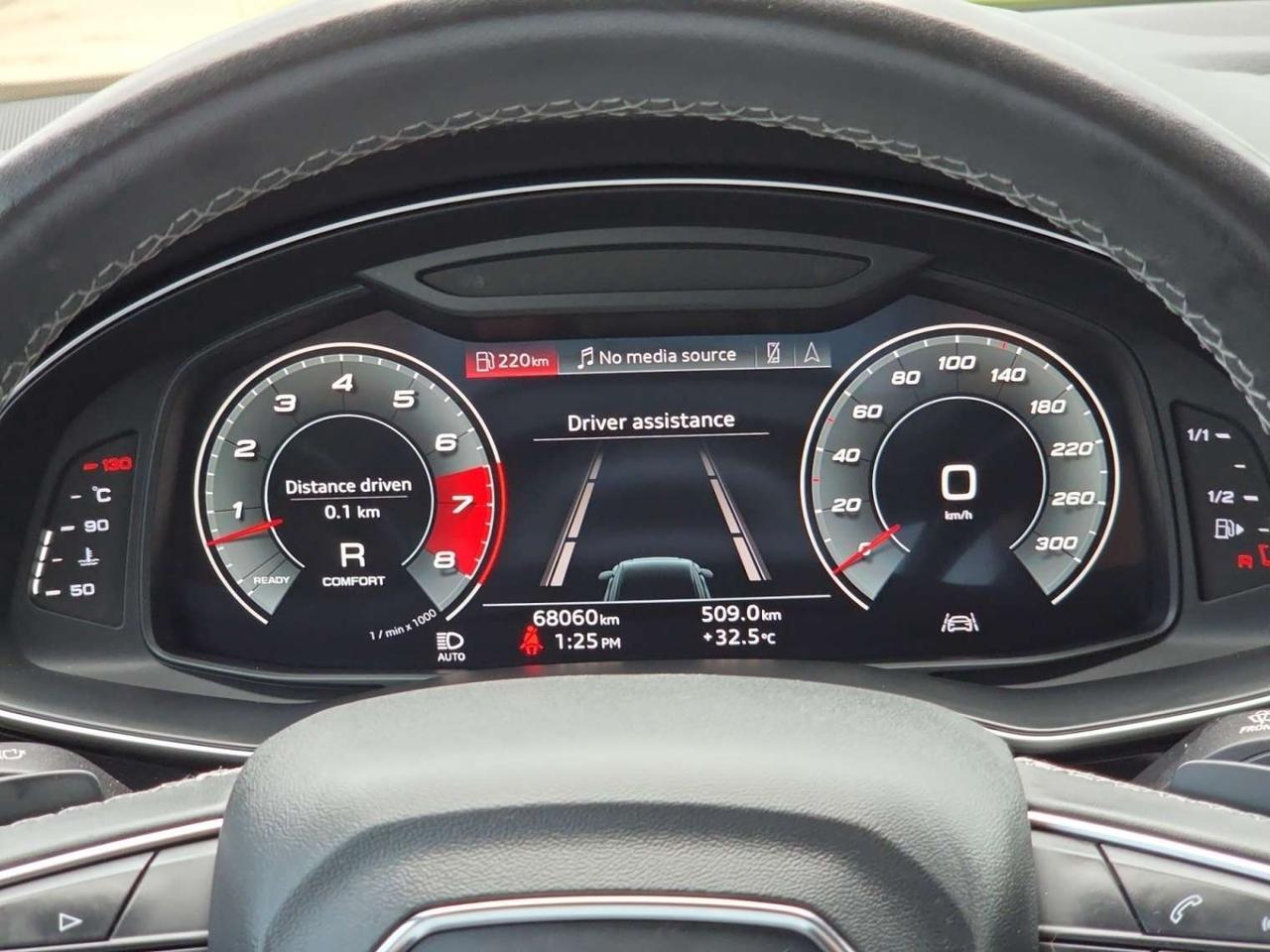 2021 Audi Q8 Progressiv 55 BLACK OPTICS * S-LINE / NO ACCIDENTS / 22 WHEELS / DRIVER ASSIST Photo